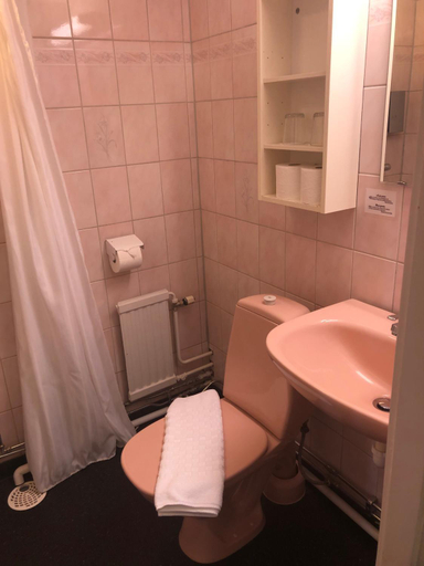 Bathroom 3, Vardshuset Hwitan, Falkenberg