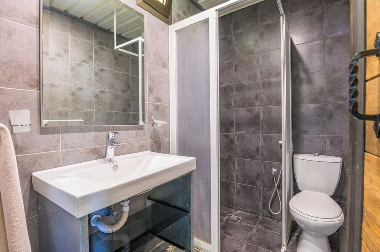 Bathroom 3, Villagio Resort in Zaarour, El Metn