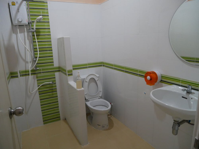 Bathroom 3, Baan Suan Palm Resort, Muang Uttaradit