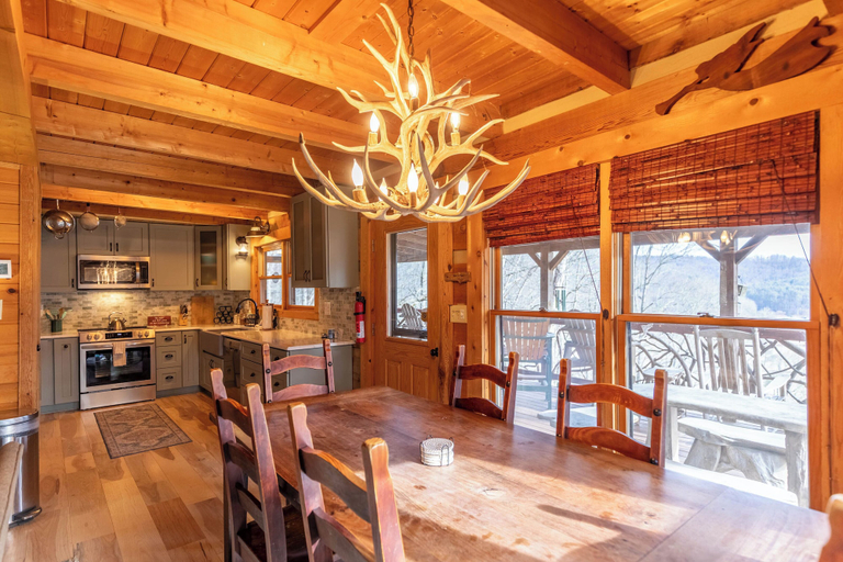 Interior 3, St Johns Ridge, Watauga