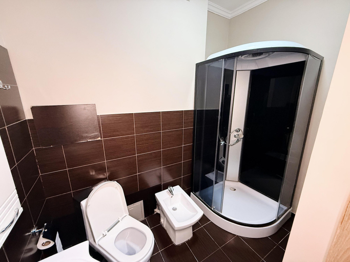 Bathroom 3, Sapar Deluxe Plaza, Almaty