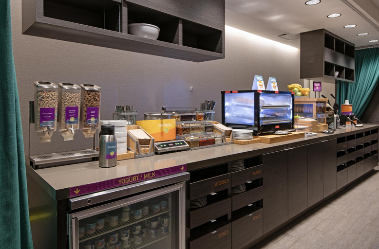 Food & Drinks 5, Home2 Suites by Hilton West Edmonton, Alberta, Canada, Division No. 11