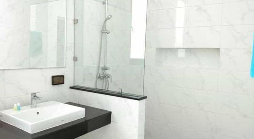 Bathroom 3, D Hut Resort Chiangmai, San Sai
