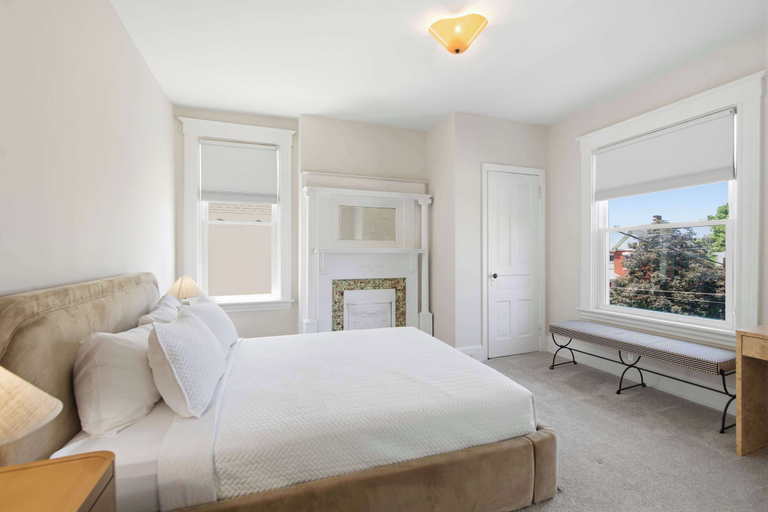 Room 3, Hillside Hyde Park Home 4bdr, Hamilton