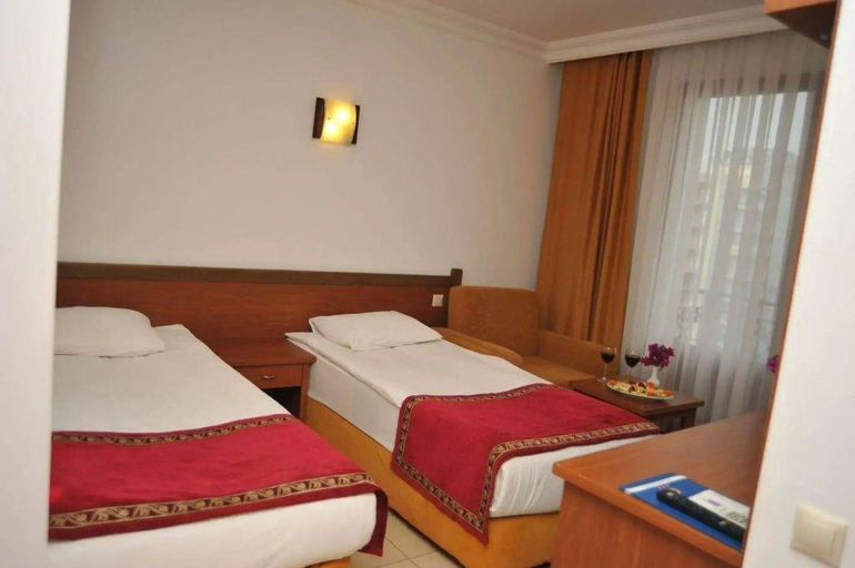 Bedroom 3, Hotel Royal Hill, Antalya
