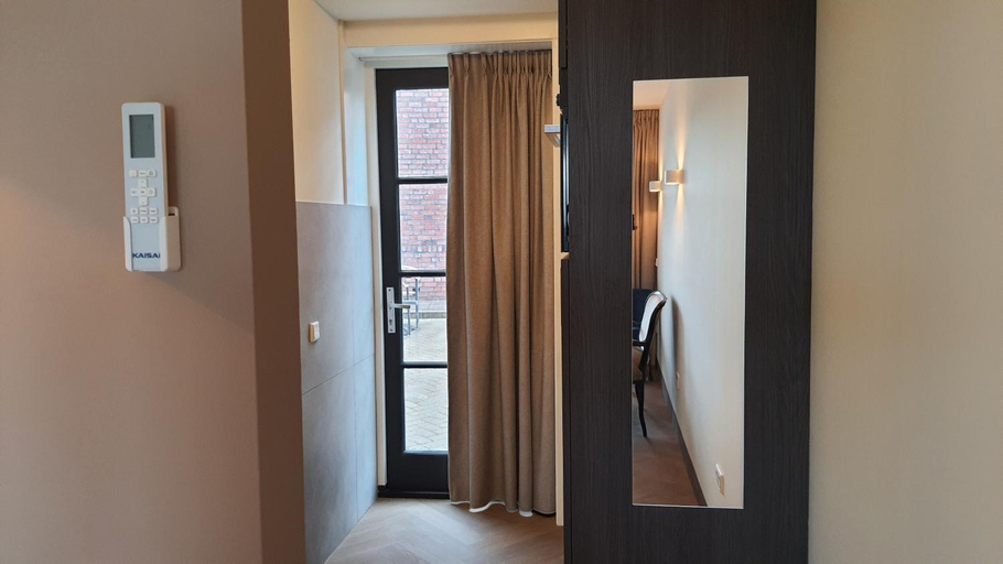 Others 3, Sientjes Boetiekhotel, Maasdriel