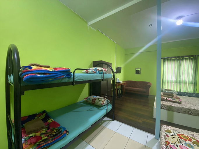 Bedroom 2, Kupi-kupi and Stay, Ranau