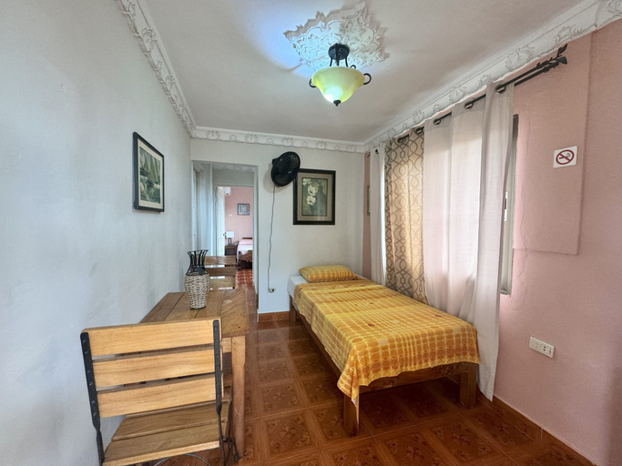 Room 5, Casa Marlen, Cárdenas