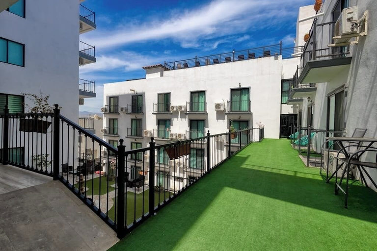 Terrace/patio 3, Hotel Room With Ocean-view Rooftop Infinity Pool, AC, Gym - Dog-friendly, La Paz