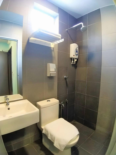 Bathroom 5, Hotel Nur Termerloh PLT, Temerloh