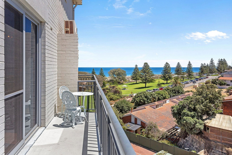 Room 2, Ocean Pearl Skyviews - A Sepal Stay, Stirling