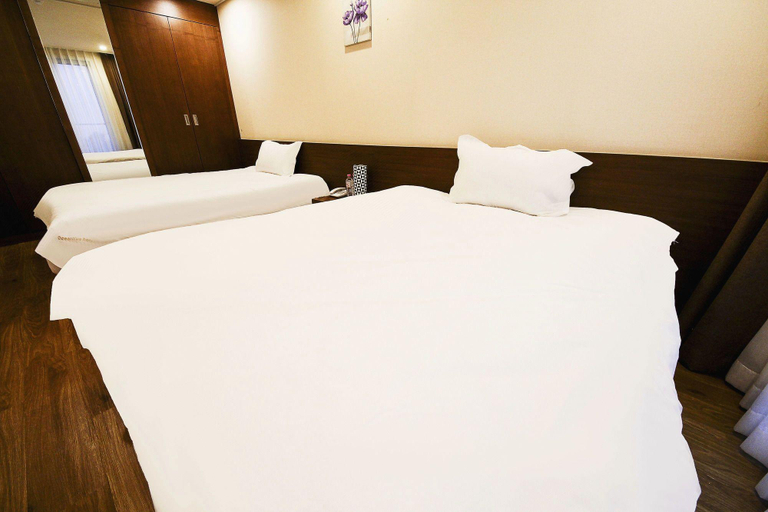 Bedroom 2, Jungmun Oceanblue Hotel, Seogwipo