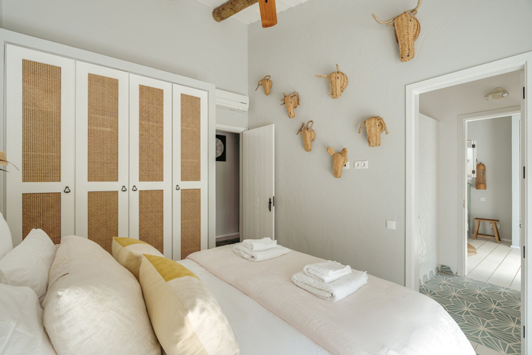 Room 5, Coastal Retreat Villa by Cadenzalux, Alcácer do Sal