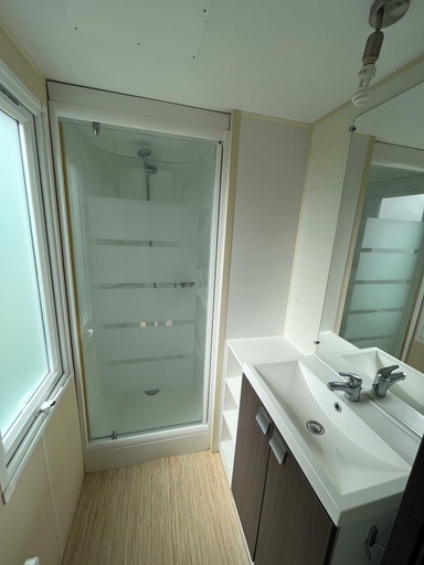 Bathroom, Mobile Home Lodge, Meuse