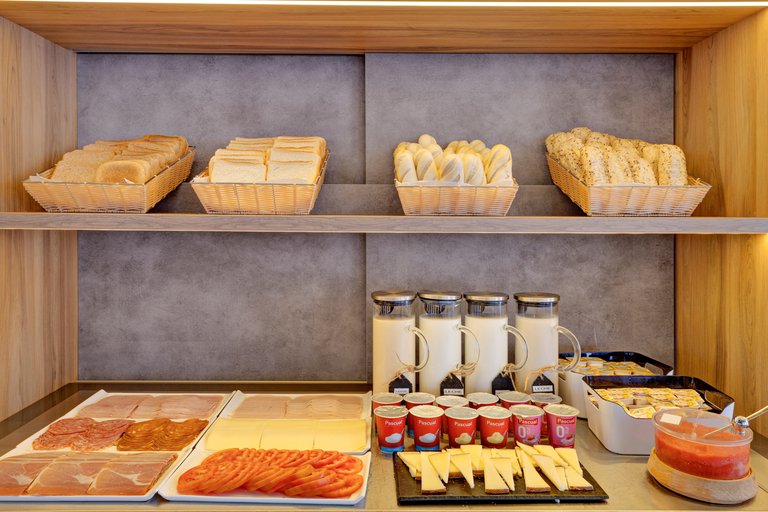 Food & Drinks 5, B&B Hotel Alicante, Alicante