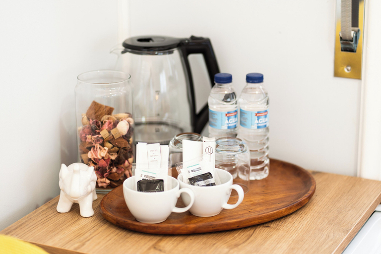 Coffee and/or coffee maker 4, Magnolia Inn, Aveiro