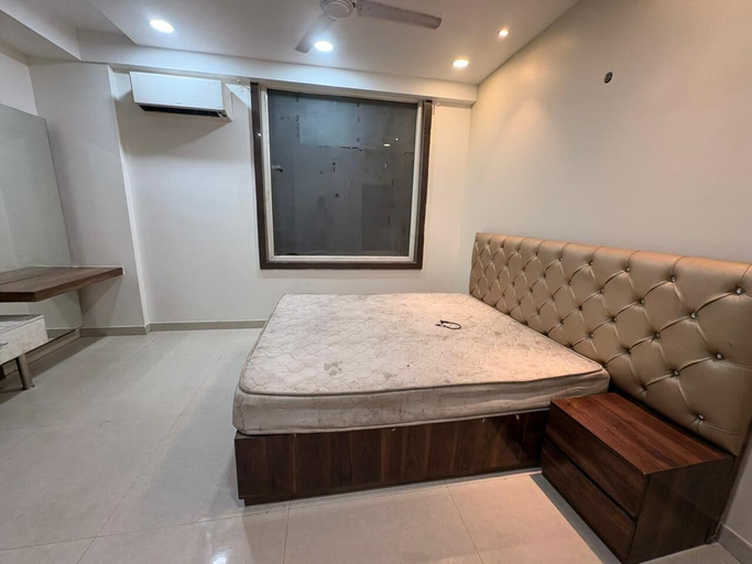 Room 4, Jeet residency by twamev, Delhi
