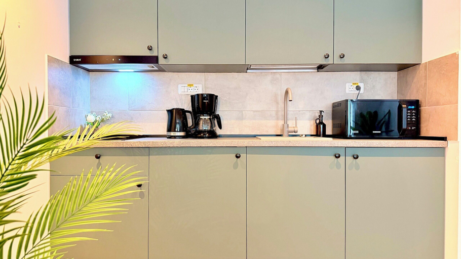 Private kitchen 2, Apartment in Prime Central Location, Municipiul Bucuresti