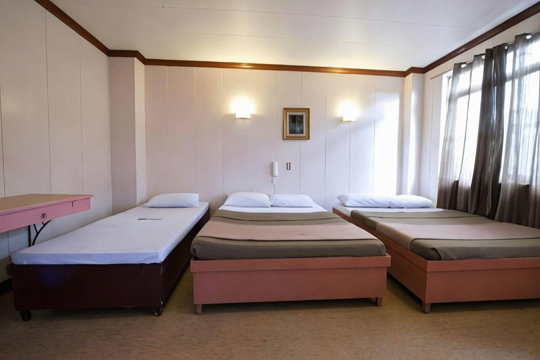 Bedroom 2, Hotel Henrico Kisad, Baguio City