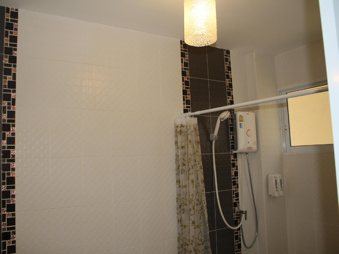 Bathroom 3, Bupa Montra Hotel, Muang Chiang Mai