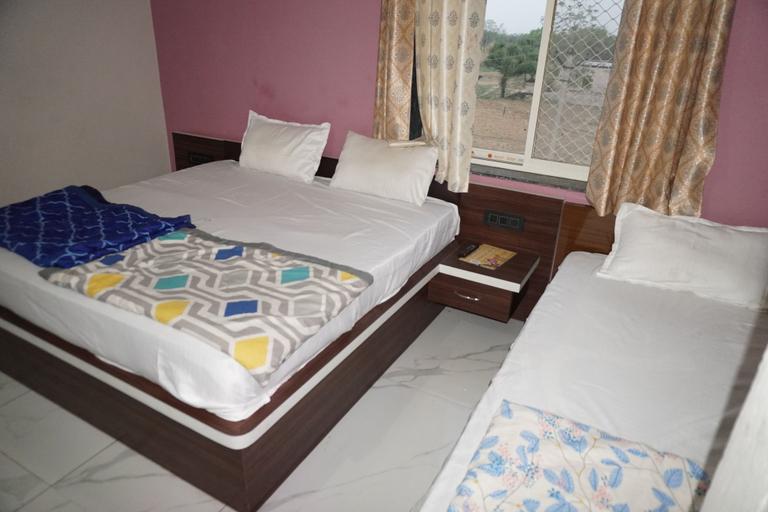 Room 3, Hotel Radha Raman and Restaurant, Sikar