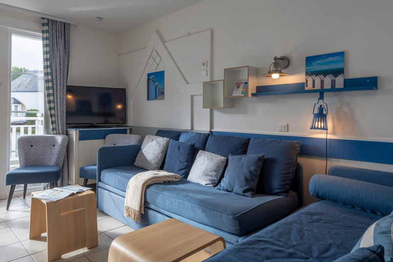 Living room 4, Eco-resort Waterfront Apartment, Somme
