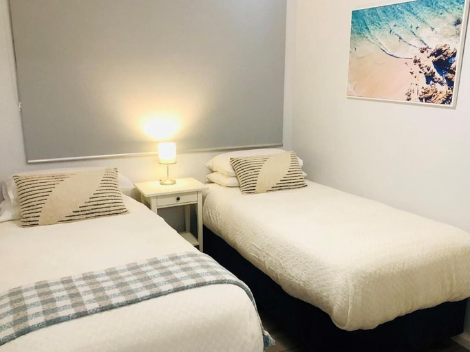 Room 3, Apiwa Middleton Beach Front Apartments Albany, Albany