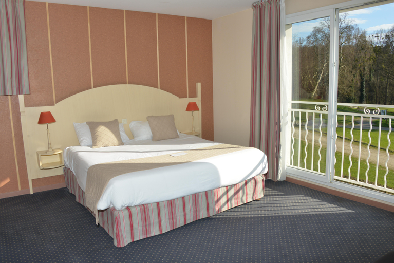Bedroom 2, Best Western Golf d'Albon, Drôme