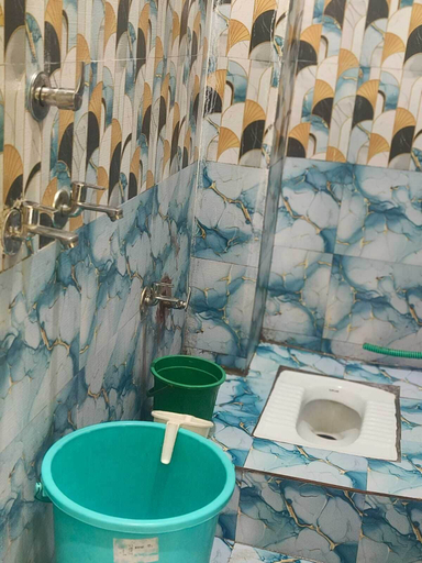 Bathroom 5, Kavya Homestay, Ujjain