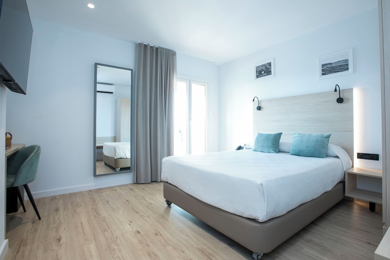 Others 3, HOTEL EVENIA CORAL, Girona