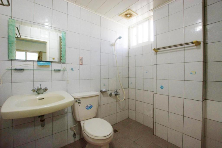 Bathroom, Kenting Leisure Hostel, Pingtung
