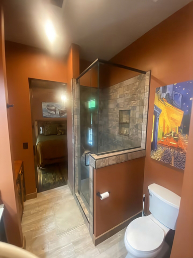Bathroom, The Prospector, Hardin