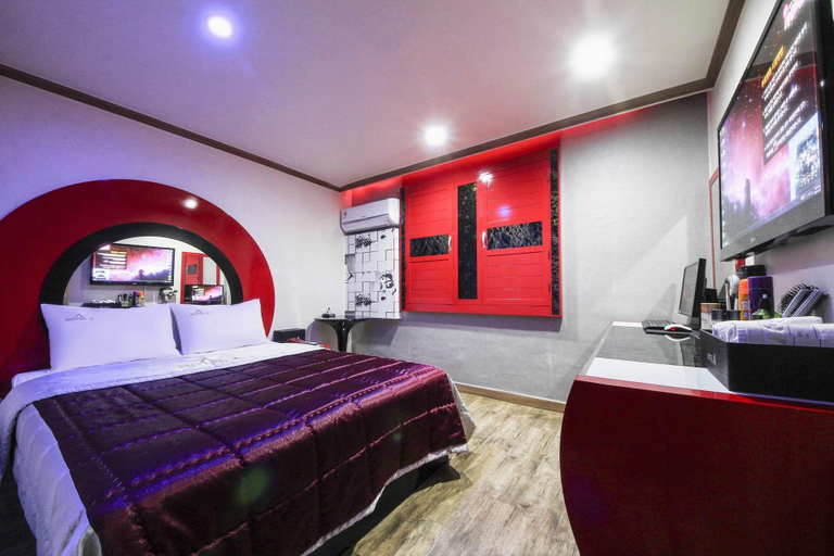 Bedroom 2, A Motel Wonju, Wonju