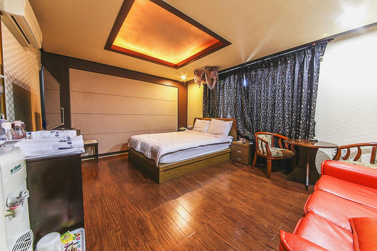 Bedroom 3, Anmyeondo Haesong, Taean