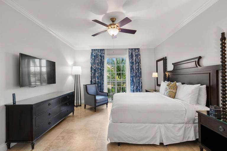 5, Resort View 3BR Residence, Monroe