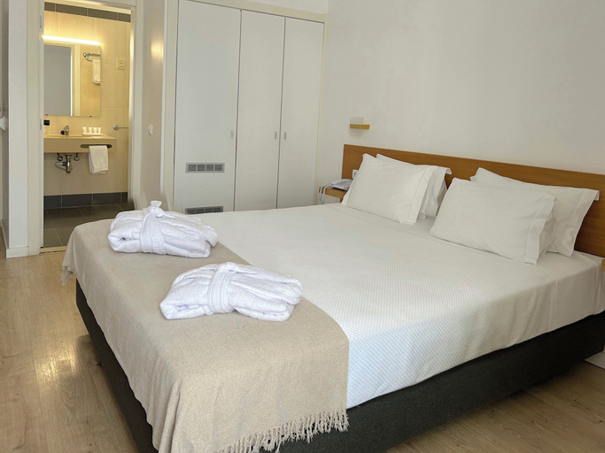 Bedroom 3, Hotel Solaris, Setúbal