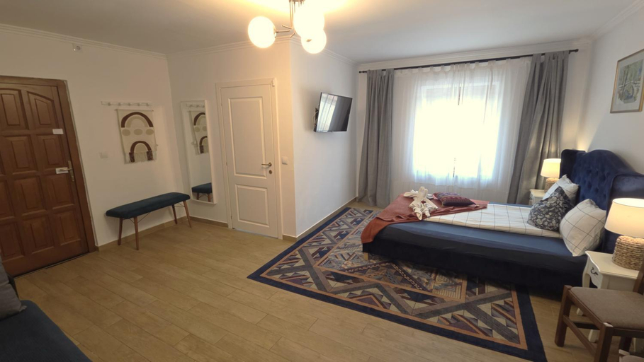 Bedroom, Iosif 55, Sighisoara