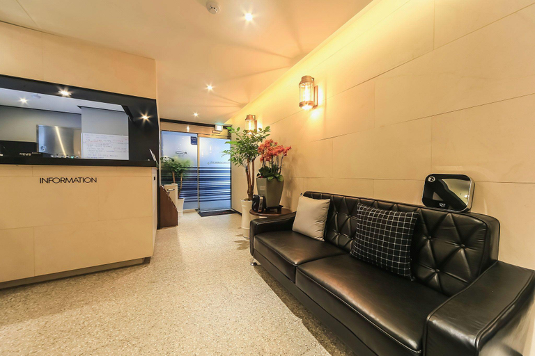 Others 4, Almond Hotel, Gupo Station, Busan, Gangseo