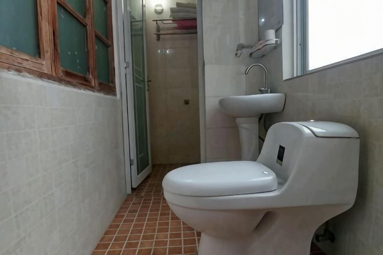Bathroom 3, Yangshuo Culture House, Guilin