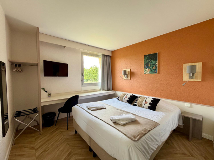 Bedroom, Hotel La Petite Auberge, Vendée