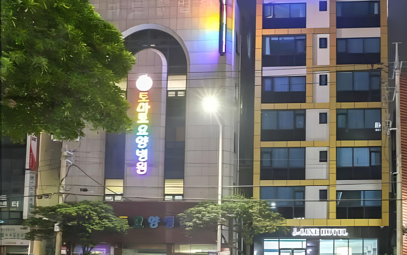 Exterior & Views 1, Jeju Line Hotel, Jeju