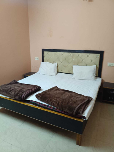 Bedroom 4, Hotel Chaitanya Inn, Varanasi