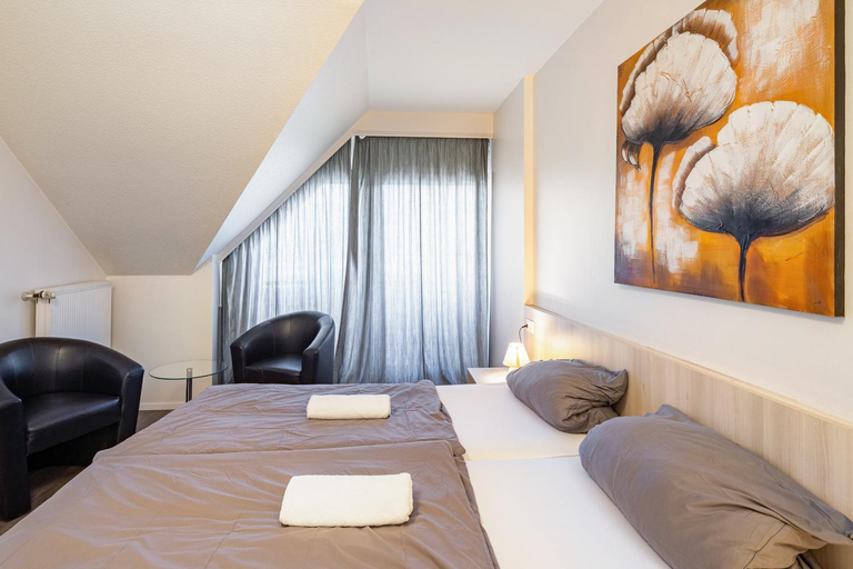 Others 5, Hotel Deitmer, Borken