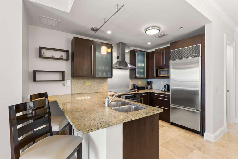 4, Resort View 1BR Suite, Monroe