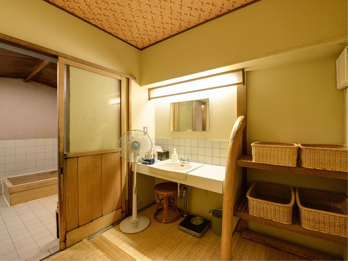 Bathroom 2, Gion Yoshiima Hotel, Kyoto