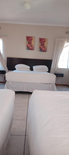 Bedroom 1, Vuya Nathi Bed and Breakfast, Manzini North