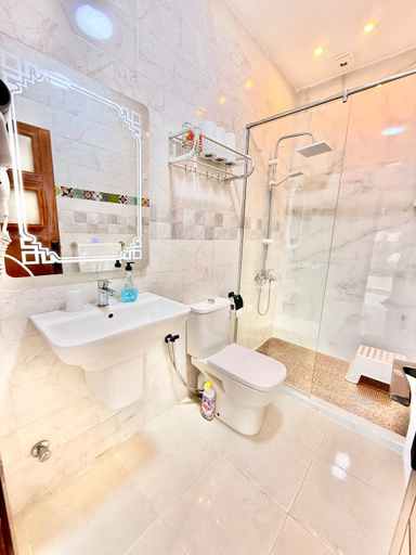 Bathroom, Luxury Villa with Pool & Garden5km from Cabo, Tétouan