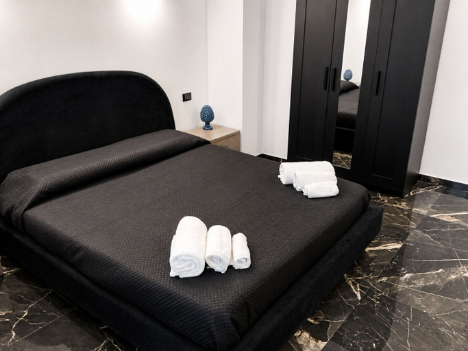 Room 5, Santa Chiara Guest House, Catania