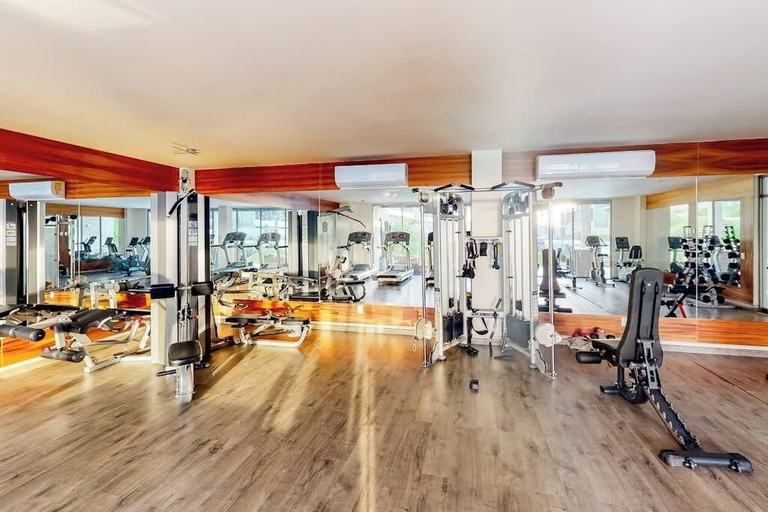 Fitness facility 4, Modern Studio With Rooftop Lounge, Pools, Gym, Pickleball & Netflix Access, La Paz