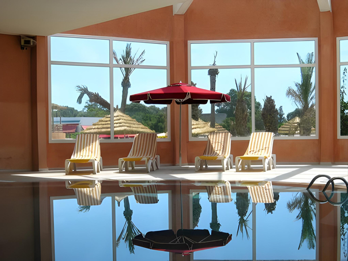 Others 5, African Queen Hotel, Hammamet